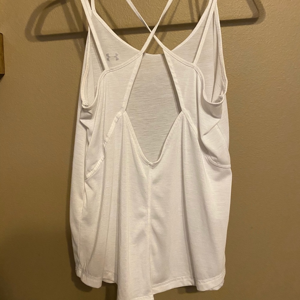 White under armour tank top